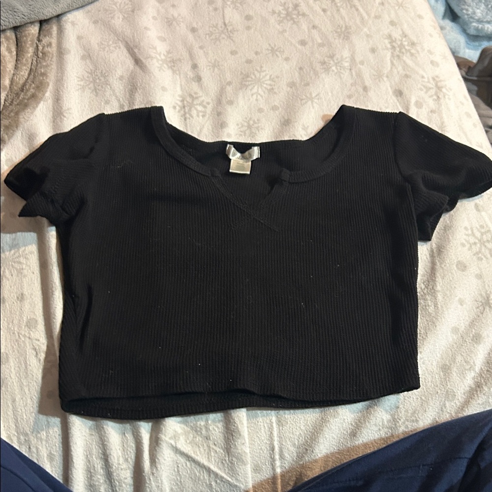 Bozzolo Black Ribbed Crop Top
